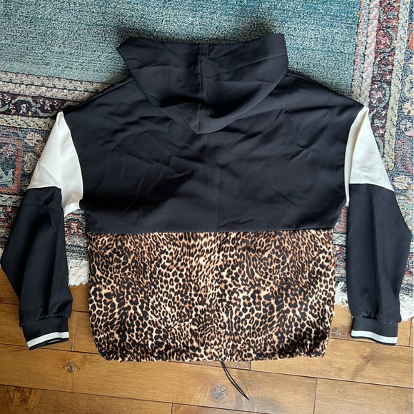 ✨3/15$ ZARA light hoodie - Picture 2 of 6